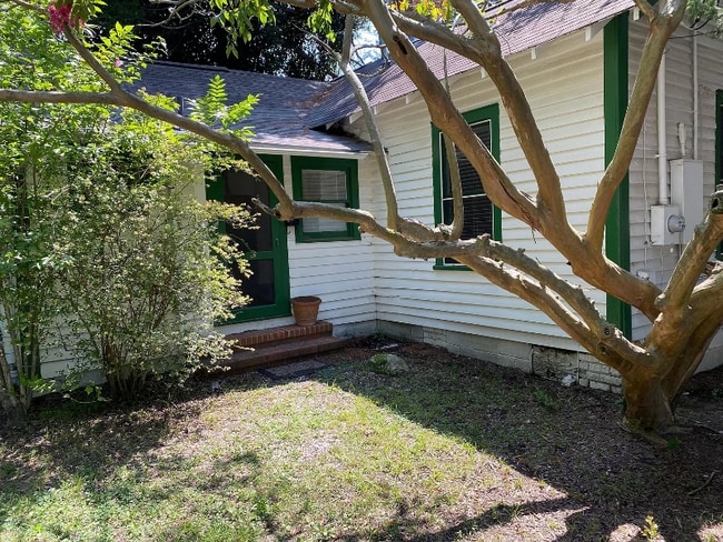 508 W Cameron Ave
