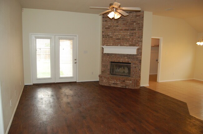 Photo - Beautiful 3/2/2 in Cooper ISD