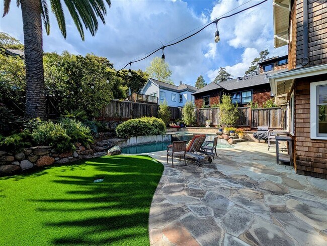 Photo - 115 Sunnyside Ave