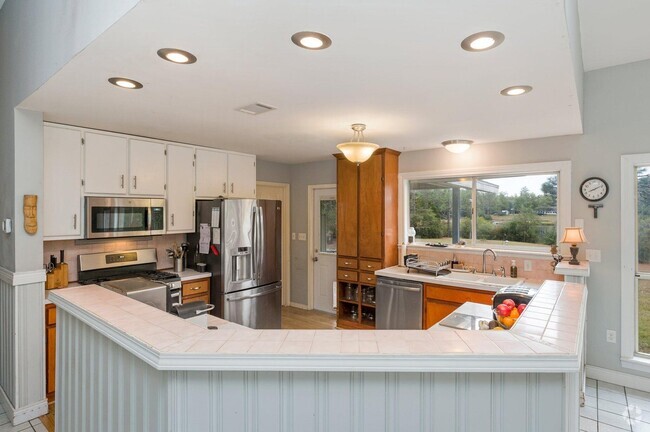 Building Photo - 4068 Pinederosa Trail Rental