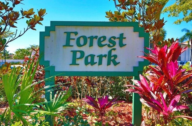 Building Photo - 2730 Forest Hills Blvd Unit 104