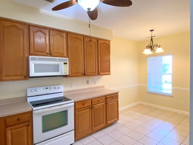 Cocina - 2509 Hartley St