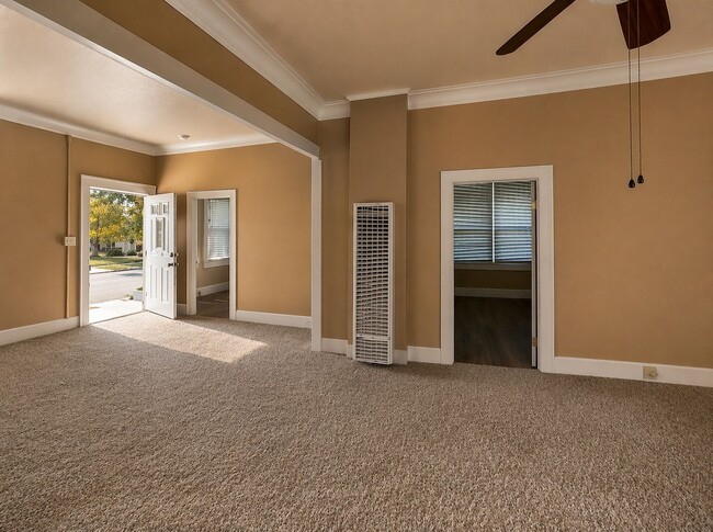 Photo - Spacious 3-Bed Home with Large Front & Backyard – Quiet Madera Living