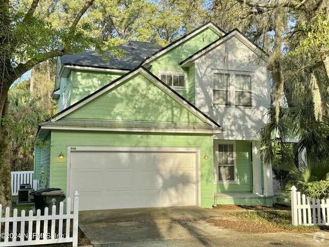Building Photo - 900 Paradise Ln Rental