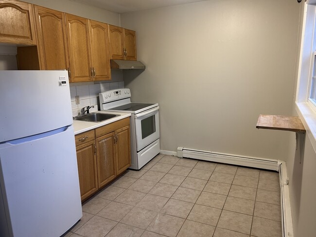 Building Photo - 3011 Oxford St Unit A