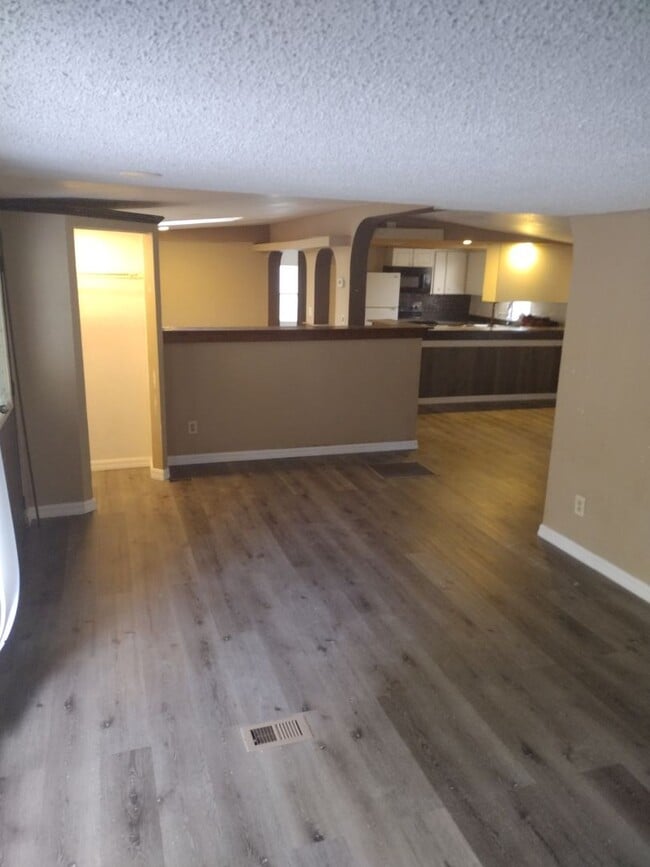 Photo - 3 bedroom 2 bathroom Home on 2 1/5 acres