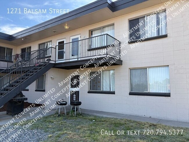 Photo - 1271 Balsam St