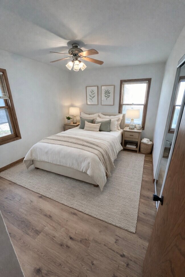 Photo - 4748 4th Ave S