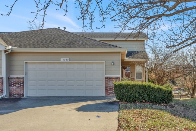 Photo - 1522 Legend Trail Dr