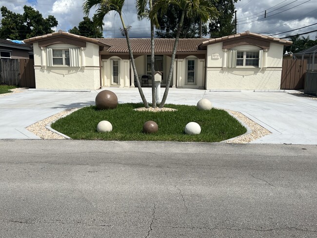 Building Photo - 7713 Biltmore Blvd Rental
