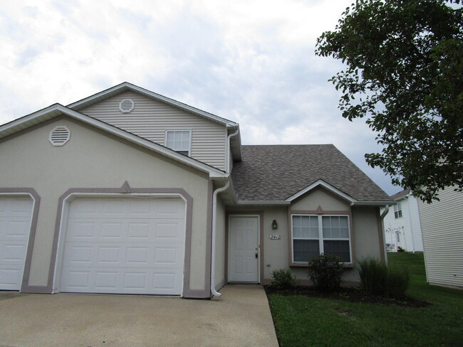 Photo - 2412 Northampton Dr Townhome