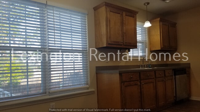 Photo - 142 Savannah Hills Dr