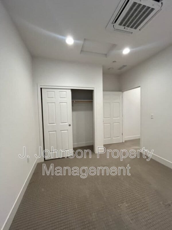 Photo - 262 E Natasha Ave