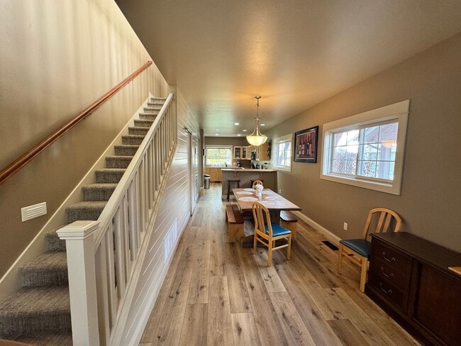 Photo - FULLY FURNISHED Mid-Term Immaculate Home in Midtown