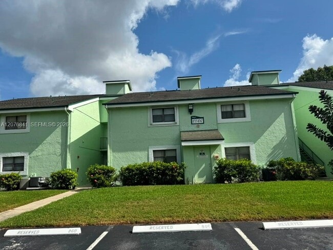 Building Photo - 3960 NW 87th Ave Unit 3960
