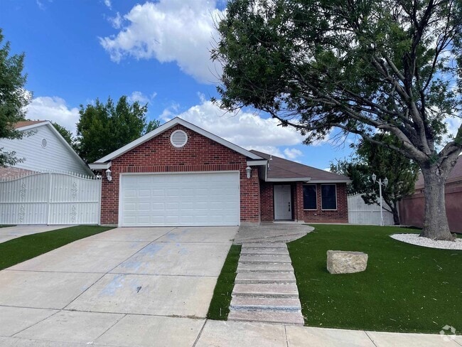 Building Photo - 245 Westham Rental