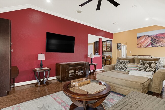 Photo - 1807 Strongs Ct