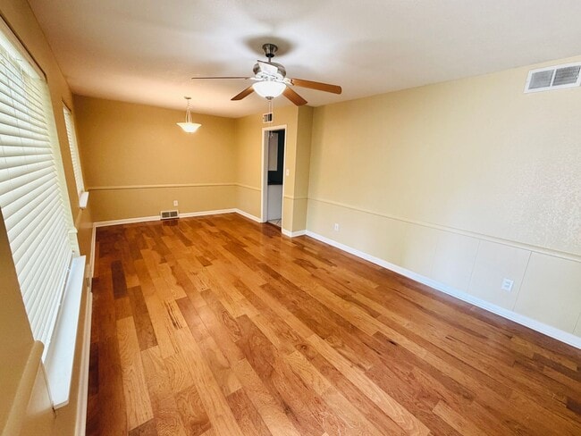Photo - Updated 3BD 1.5BA Home Located in Belle Isle Area!!
