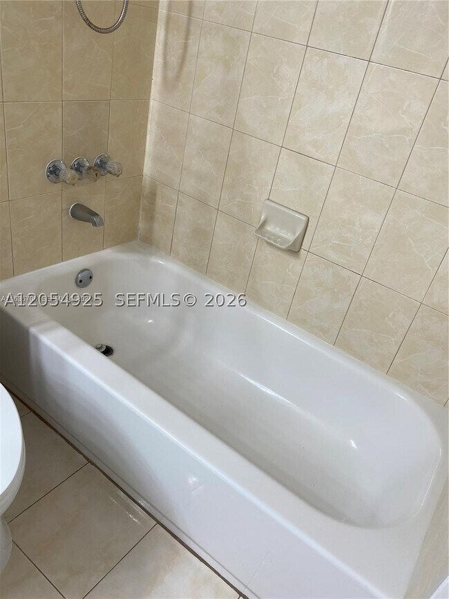 Photo - 208 Palm Cir W Unit 208