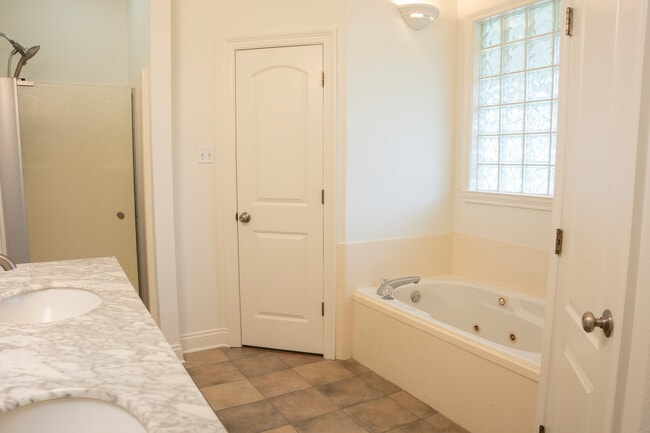 Photo - 32769 Faulkner Dr