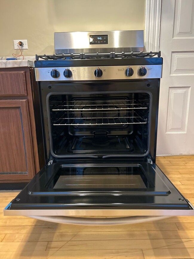 Photo - 862 N Hermitage Ave Unit 1R