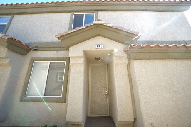 Photo - SHOWINGS AVAILABLE NOW Unit 102