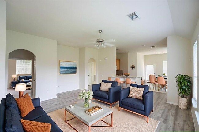 Building Photo - 1316 Varese Dr Rental