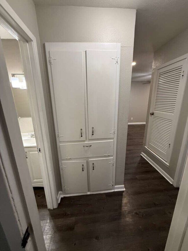 Photo - 2522 Normont Cir