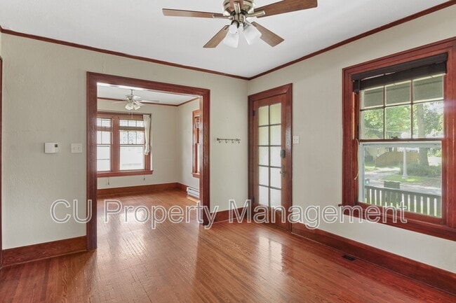 Photo - 404 E Illinois St