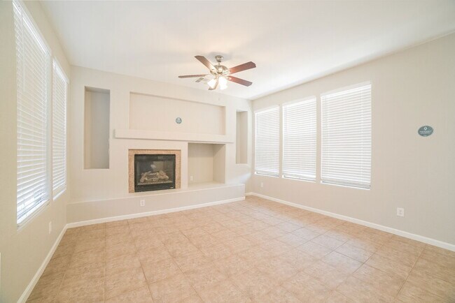 Photo - 13633 W Cypress St