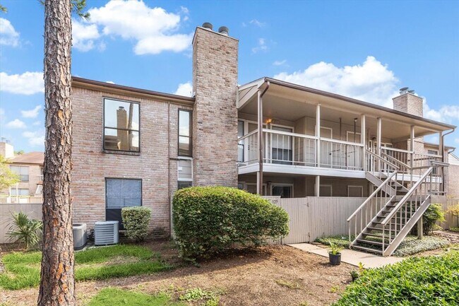 Photo - 2100 Wilcrest Dr Condo Unit 225