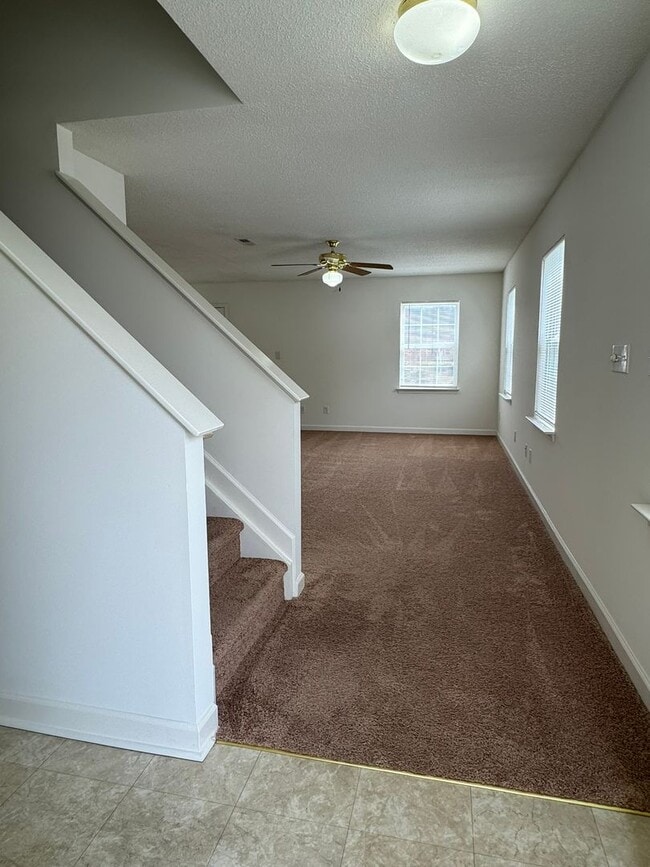 Photo - 115 Clusters Cir