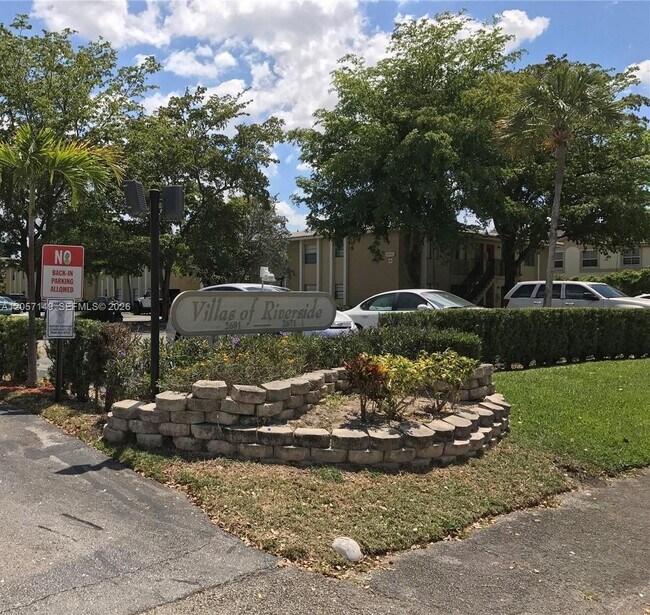 2631 Riverside Dr Unidad 2