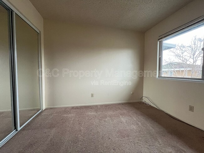 1365 42nd Ave Unit 4