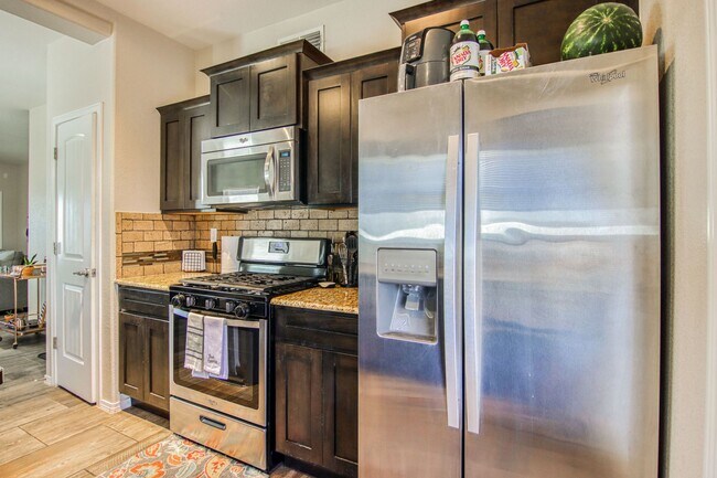 Photo - Beautiful Modern & Contemporary House 3 beds-2 baths in 79932