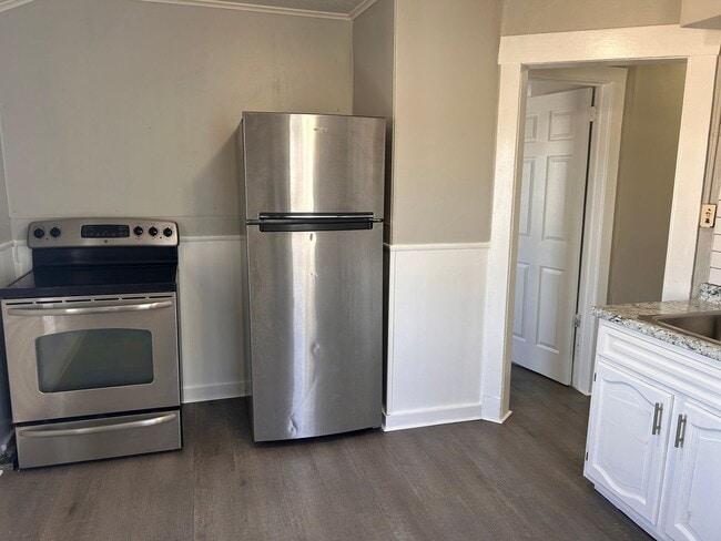 Photo - 182 Greene St Unit 2