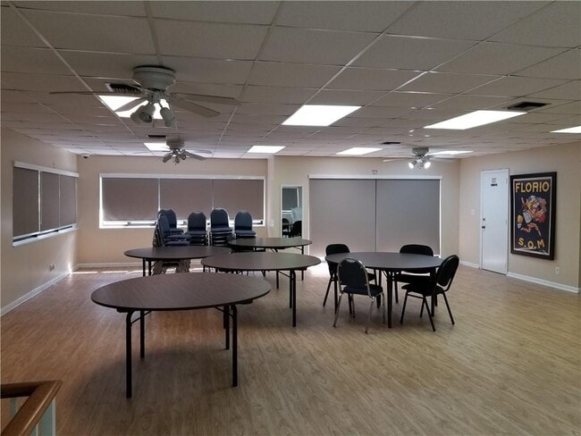 Photo - 430 Commodore Dr Unit 210