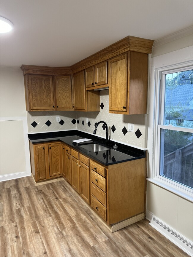 394 W Center St Apartments Southington, CT