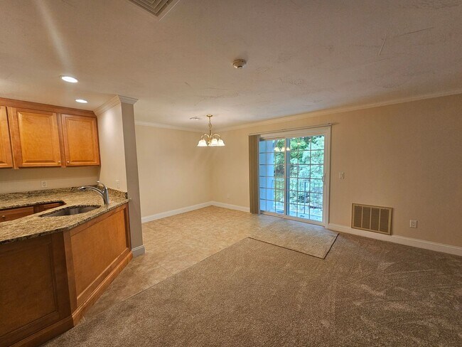 Photo - Spacious 2 Bed, 1 Bath Condo