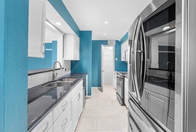 Photo - 5514 Beverly Hill St Unit 2
