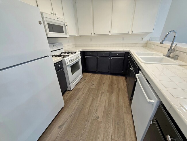 Building Photo - 4328 Mammoth Ave