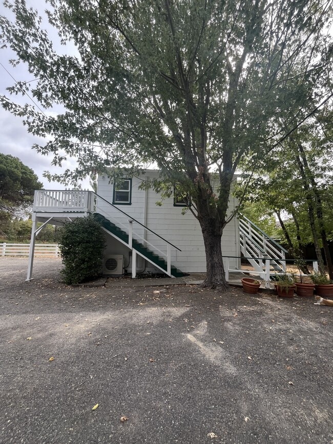 Photo - 1130 Windsor River Rd
