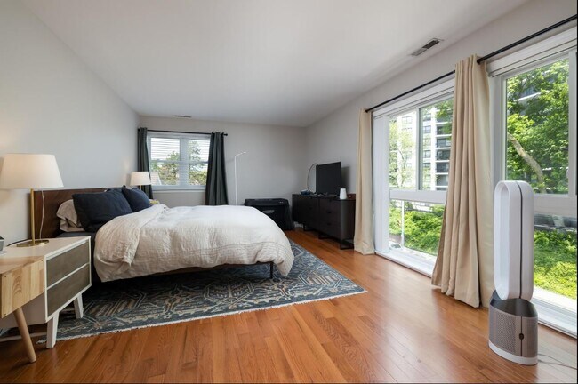 Photo - 1400 Bedford St Unidad APT 8