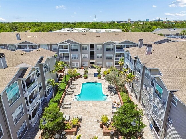 Building Photo - 800 S Dakota Ave Unit 237