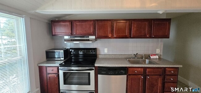 Building Photo - 154 Washington St Unit 11