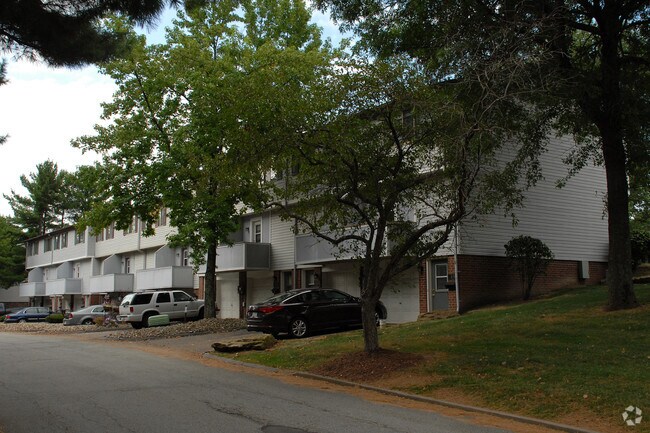 Photo - Shangri-La Townhomes