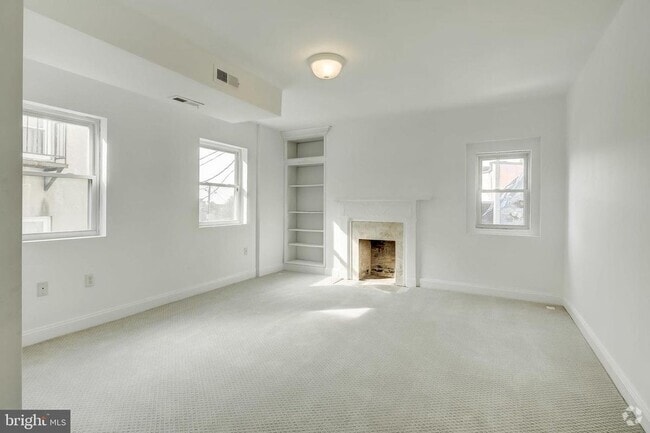 Building Photo - 832 N Eutaw St Rental