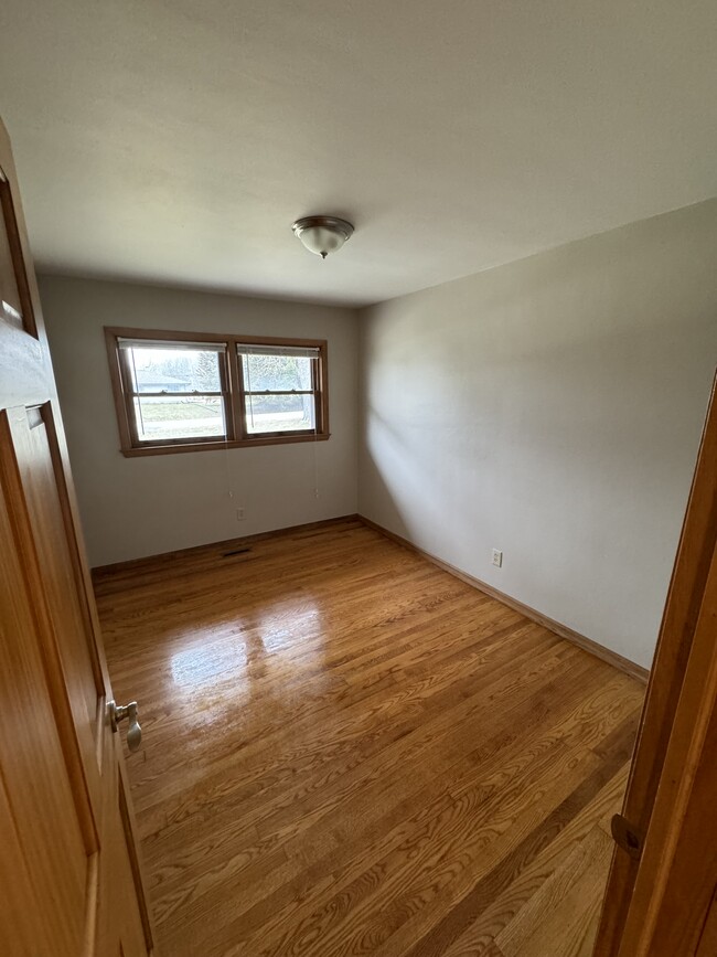 W152N7084 Westwood Dr Rental - House Rental in Menomonee Falls, WI ...