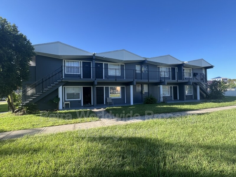 Photo - 1100 Doss Ave