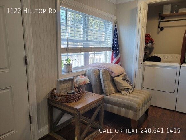 Photo - 1122 Hilltop Rd